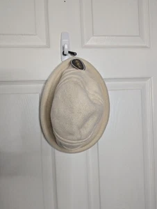 New Scala Bucket Hat Ivory 100% Wool Womens NWT Tula LW399 - Picture 1 of 7