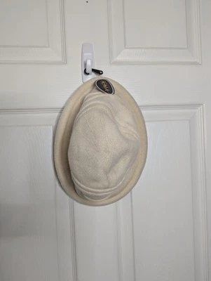 New Scala Bucket Hat Ivory 100% Wool Womens NWT Tula LW399 - Image 1 of 4