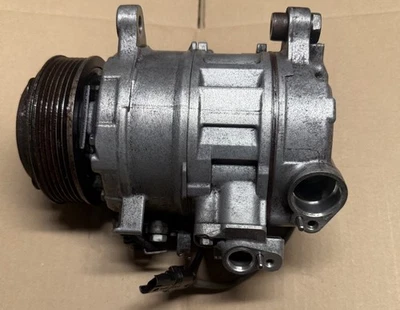 Compresor de aire acondicionado BMW 528I 2012-2016 328i 2013-2016 320i 2013-2017 228i 2015 2016 Foto 1 de 4