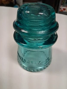 VINTAGE HEMINGRAY 16 BLUE GREEN GLASS TELEPHONE POLE INSULATOR - MADE IN USA - Picture 1 of 6