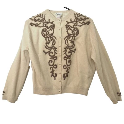 Cárdigan suéter de lana de cordero y angora con cuentas a mano de colección años 50 para mujer pequeña coqueta Foto 1 de 4