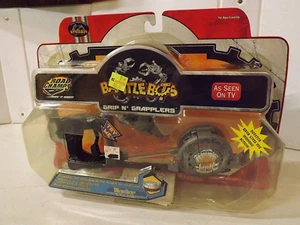 Battle Bots Grip N' Grapplers Mauler 2001 Jakks Pacific (PACKAGE WEAR) - Picture 1 of 5