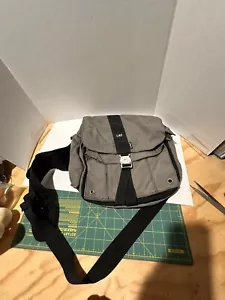 L.L. Bean Messenger Umhängetasche Grün Canvas - Bild 1 von 7