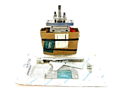 4" Jamesbury 815L 113600XZ CL150 Lugged Stainless Steel Butterfly Valve NEW 2016 - Image 1 of 3