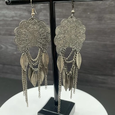 Pendientes colgantes de cadena de hojas de filigrana de plata boho festival estilo gitano Foto 1 de 4