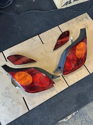 Luces traseras Lexus Sc430 2001-2005 buen estado OEM usadas envío gratuito EE. UU. Foto 1 de 4