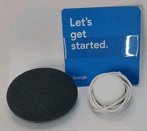 Google Home Mini Smart Assistant - Schwarz Modell 10395A-H0A - Bild 1 von 2