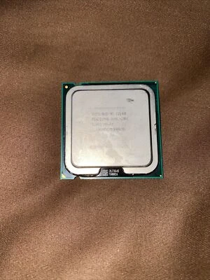 Intel Pentium E2140 1.6GHz Dual-Core (BX80557E2140) Processor - Image 1 of 2