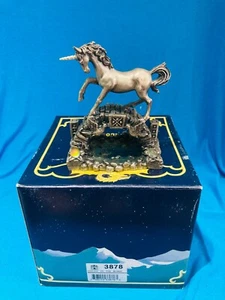 MYTH AND MAGIC - UNICORN OF THE BRIDGE - TUDOR MINT - BOXED FIGURE - Picture 1 of 3