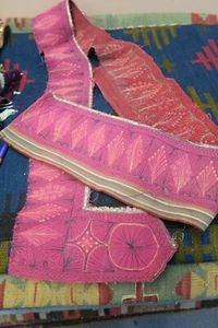 Antique India Hand Embroidered Woven Textile Fragment Border Panel 5" x 82" - Picture 1 of 7