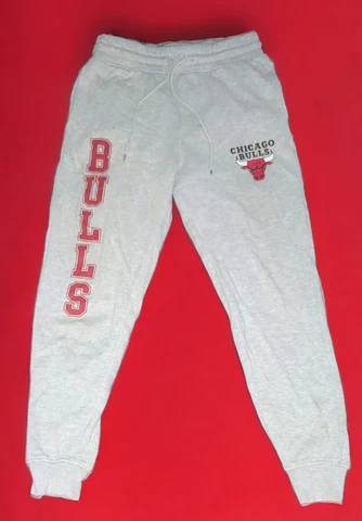 UNK Men's NBA Gray Red Chicago Bulls Logo Sweat Pants Pockets Drawstring Size Sm Cover