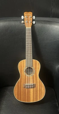 CORDOBA 15CM CONCERT UKULELE UKE MAHOGANY  SATIN FINISH AND ABALONE - PRISTINE! - Image 1 of 4