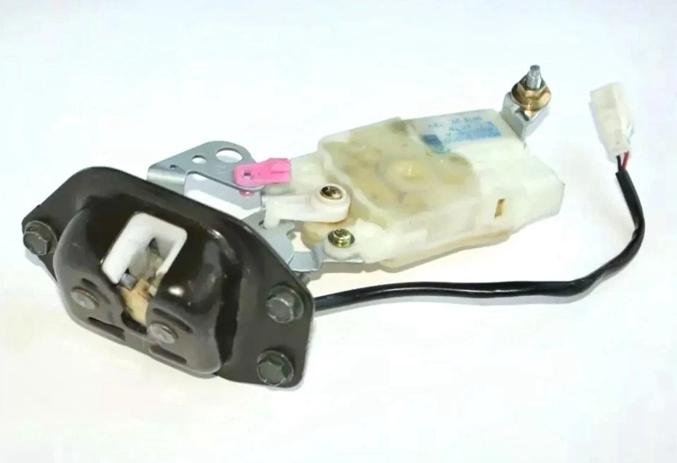 Nissan XTerra Trunk Tail gate Liftgate Lock Latch Actuator 2005-2015 OEM - Image 1 of 4