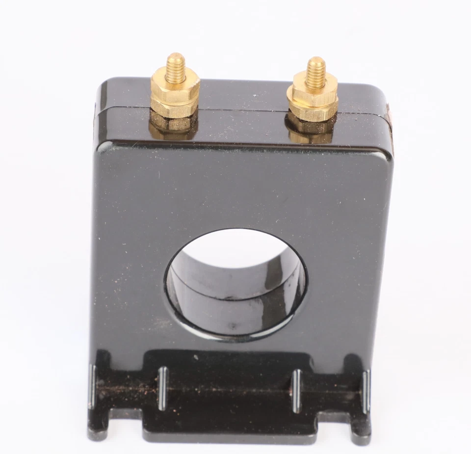CR Magnetics CR2SFT-101 Current Transformer, 0-100Amp, Ratio 100:5, 50-400Hz - Image 1 of 4