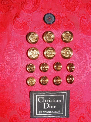 RARE CHRISTIAN DIOR CD SOLID METAL GOLD FINISH REPLACEMENT DB BLAZER BUTTON SET - Image 1 of 4