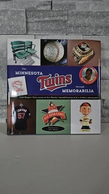 签名“明尼苏达双胞胎纪念品”书 - 肯特·赫贝克 #14 亲笔签名 — 第 1/4 张图片