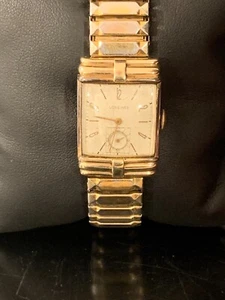 NICE ART DECO LONGINES 17 JEWEL GOLD FILLED SWISS WATCH W/ STEPPED CASE WORKING - Picture 1 of 12