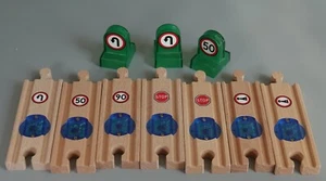 7 x BRIO SMART TRACK PIECES for Thomas and Friends Wooden Railway Train Set - Picture 1 of 2