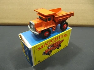 Camión de volteo Mack Matchbox #28 vintage ¡en la caja! - Imagen 1 de 6