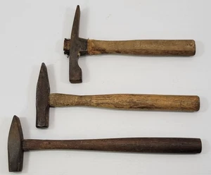 *J4) Vintage Mixed Lot of 3 Bricklayer Mason Cross Peen Hammers Wooden Handle - Picture 1 of 13