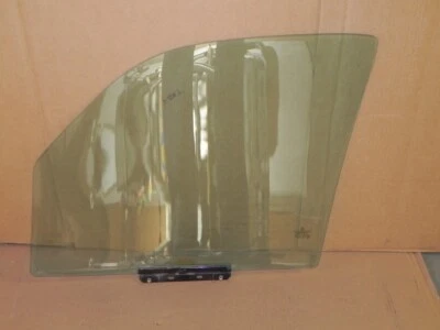 2004 Jeep Liberty Sport OEM Front Right Passengers Window Foto 1 de 4