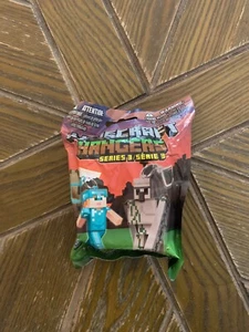 Minecraft Figure Hangers Blind Pack Series 3 Gaming Keychain 10 to Collect - Picture 1 of 2