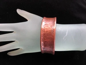 EINGESTELLT KÜNSTLER SCHMIED GEHÄMMERT GEFORMT HANDWERKER ARMBAND WIKINGER REENACTMENT - Bild 1 von 4