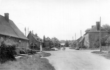 CANVILLE LES DEUX EGLISES card Le Carrefour du Bourg L'auto 2CV Citroën