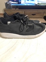 jordan eclipse size 15
