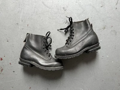 Botas negras de cuero del ejército sueco vintage años 80 m59 puntera cuadrada zapatos gruesos EU 38 Foto 1 de 4