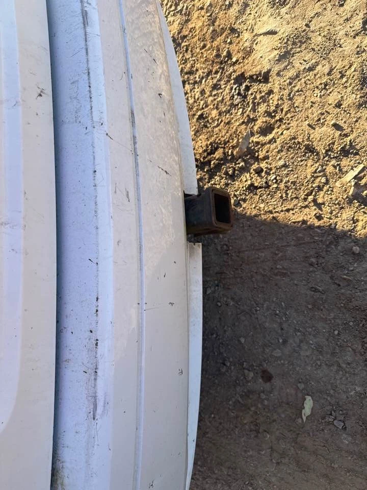 2002 Ford Falcon Tow Bar Sedan/Wagon Petrol Automatic #B809 - image 1 of 4