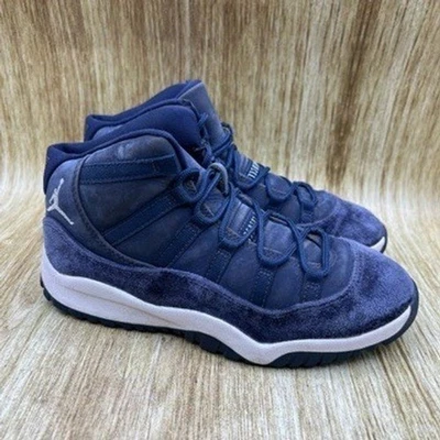 Nike Air Jordan 11 Retro Youth Size 2.5Y Midnight Navy High Top Sneakers Shoes - Image 1 of 4