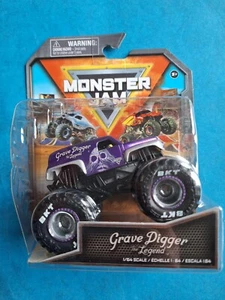Grave Digger " The Legend " 🔥 1:64 Monster JAM Trucks BKT serie 32 series - Picture 1 of 1