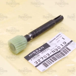🌎 New OEM Nissan 1987 - 1993 HARDBODY PICKUP D21 Pinion-Speedometer 32703-N9019 - Picture 1 of 8