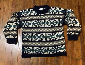 CCH Imports 100% Wool Pull over Sweater Sz L Hand Knit Chunky Snowflake Ecuador - Picture 1 of 6