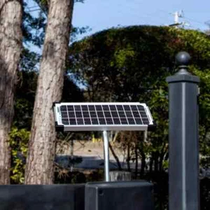 Mighty Mule FM123 10 Watt Solar Panel Kit For Electric Gate Opener - Picture 1 of 1