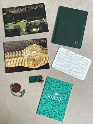 ROLEX GMT MASTER 1993 1994 ENGLISH 16710 16700 16713 16718 ORIGINAL BOOKLET SET - Image 1 of 4
