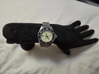 Vintage Zodiac Acero Inoxidable Punto Rojo Esfera Luminosa 200M Buzo Cuarzo Damas Wa Foto 1 de 4