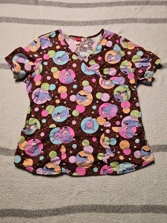 Blusa Médica Disney Eeyore Manga Corta Para Mujer Talla Grande Foto 1 de 4
