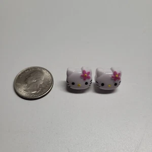 Sanrio 1976 2009 Hello Kitty Earrings - Picture 1 of 3