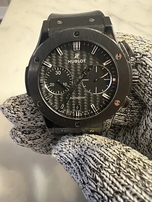 宇博乐经典融合计时码表陶瓷碳纤维表盘 521.CM.1770.RX — 第 1/4 张图片