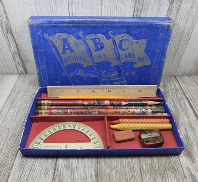 Estuche y contenido vintage para lápices ABC siempre ten cuidado Foto 1 de 4