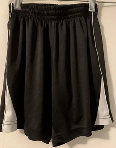 Challenger Teamwear Boy's Size 6 Running Shorts - Picture 1 of 5