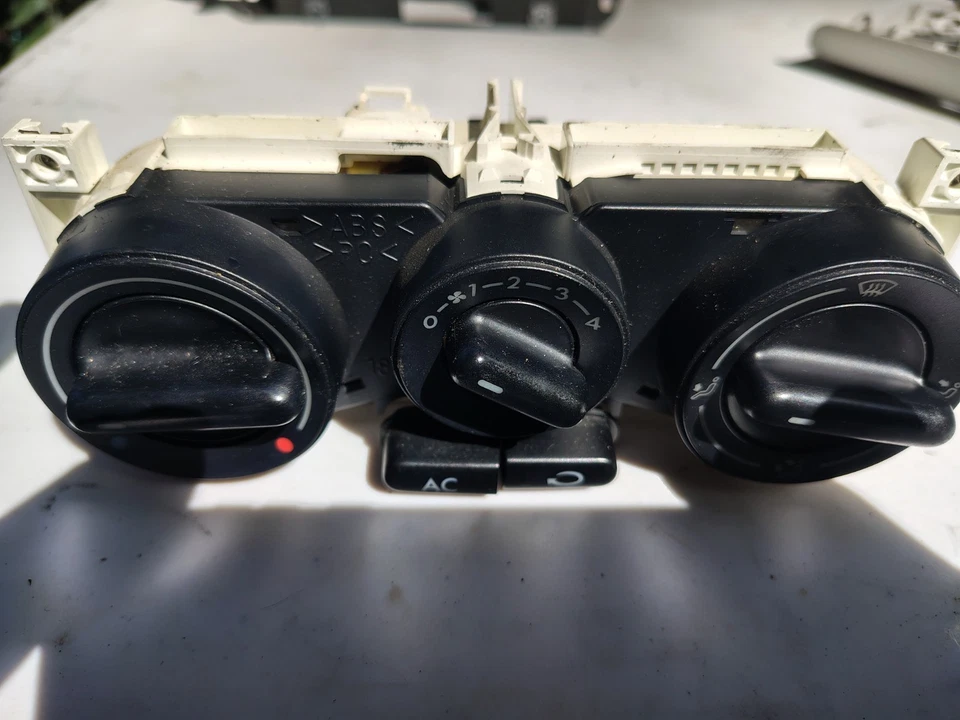 Control de temperatura climatizador Volkswagen Beetle 98-10 aire acondicionado 1998-2010 1c0820045e Foto 1 de 1