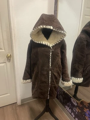 Abrigo con capucha forrado de gamuza piel sintética talla S J.Percy para Marvin Richards Foto 1 de 4