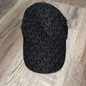 Michael Kors Monogram MK Logo Black Baseball Cap Hat One Size (7) - Picture 1 of 2