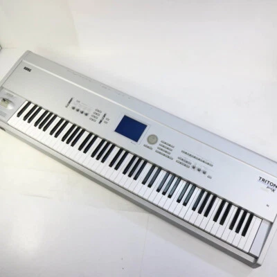 KORG TRITON PRO X 88 Keys MUSIC WORKSTATION KEYBOARD  - Image 1 of 4