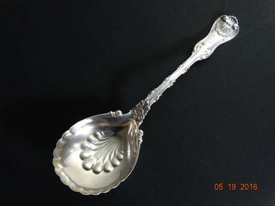 Antigua cuchara para servir/bayas de plata esterlina WHITING REINA IMPERIAL 1893 Foto 1 de 4