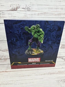 Hulk Statue Collectible Figure Marvel Comics  Statue Disney Store Exclusive NIB - Picture 1 of 14