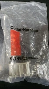 MS24660-23D 8505K6 CUTLER-HAMMER 4P2T TOGGLE SWITCH New Sealed - Foto 1 di 5